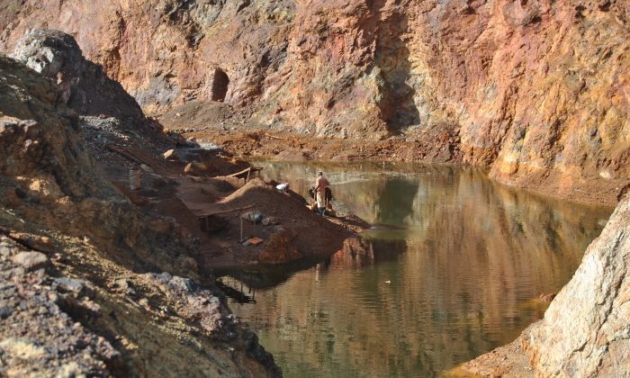 sunset behind San Francisco city skyline